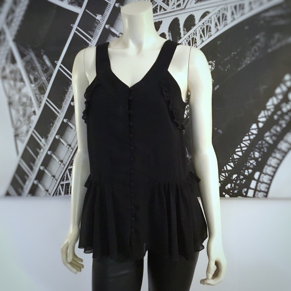 ROMEO & JULIET COUTURE Button Flounce Top - Picture 8 of 8